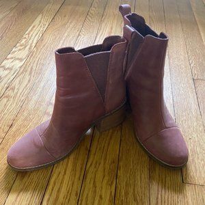 Brown Leather Pull-on Boots Toms Sz 8